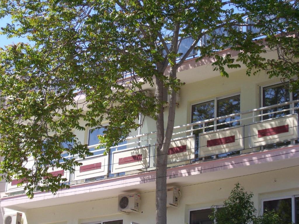 Bristol Apartments Kosz Kültér fotó