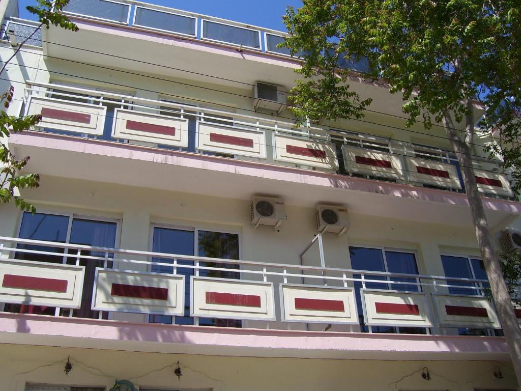 Bristol Apartments Kosz Kültér fotó