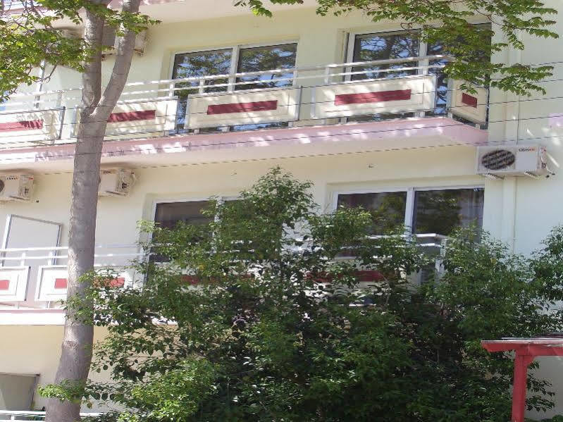 Bristol Apartments Kosz Kültér fotó